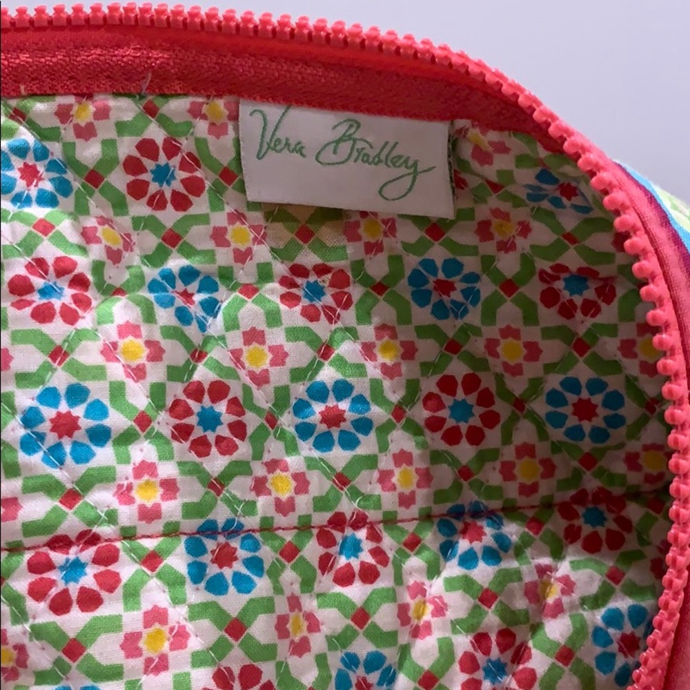 Vera Bradley pink Large overnight tote. - Picture 7 of 8